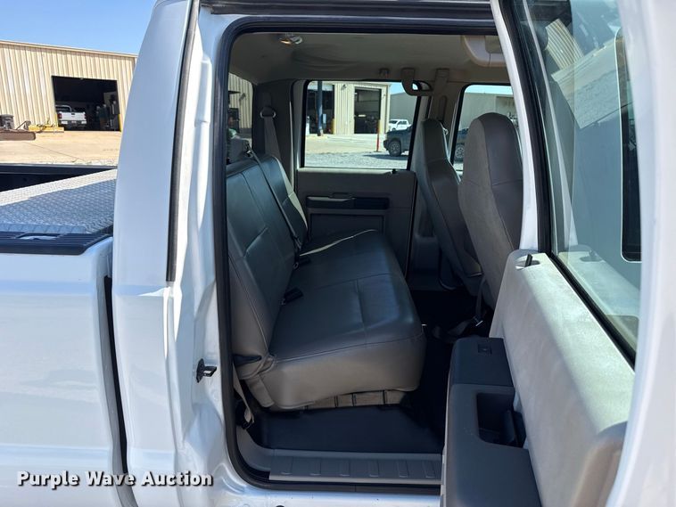 image for item FC4300 2008 Ford F250 Super Duty Crew Cab pickup truck
