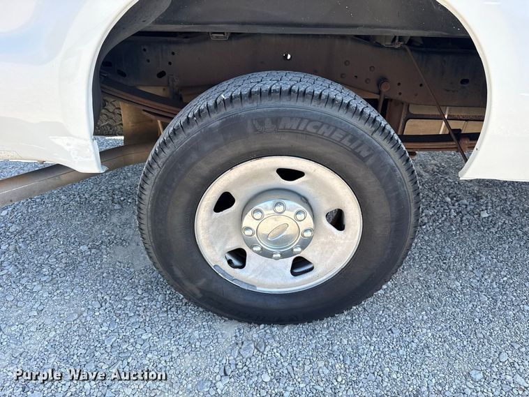 image for item FC4300 2008 Ford F250 Super Duty Crew Cab pickup truck