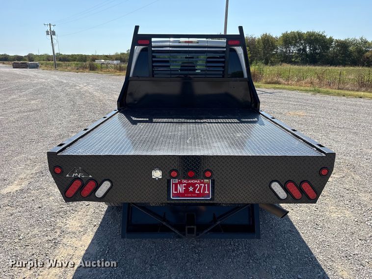 image for item FC4301 2011 Ford F250 Super Duty Crew Cab flatbed pickup truck