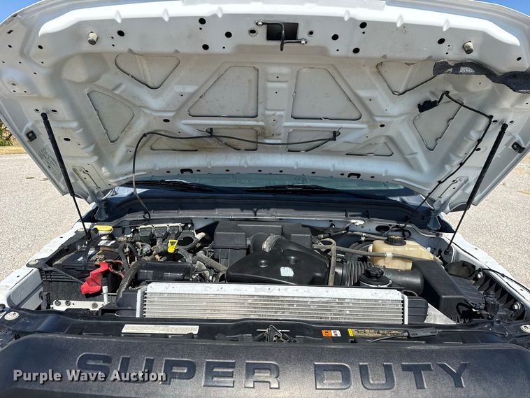image for item FC4301 2011 Ford F250 Super Duty Crew Cab flatbed pickup truck