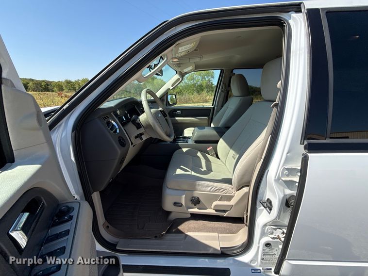 image for item FC4302 2012 Ford Expedition SUV