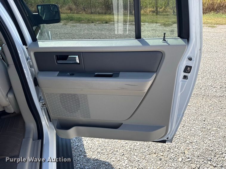 image for item FC4302 2012 Ford Expedition SUV