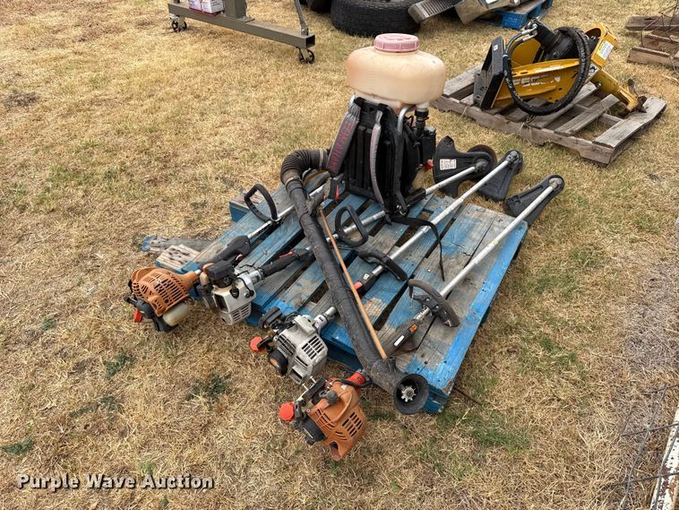 image for item FC4309 Lawn and garden tools