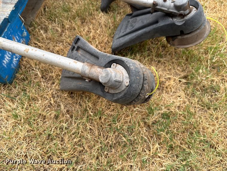 image for item FC4309 Lawn and garden tools