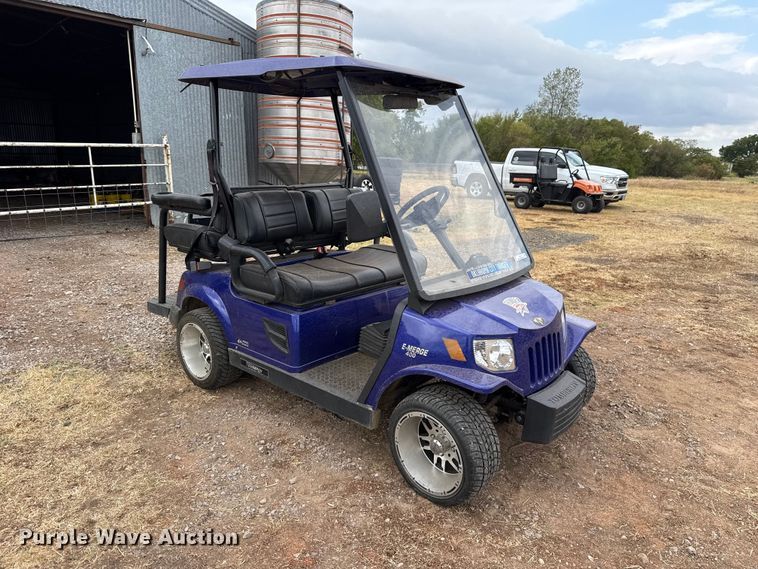 image for item FC4315 2009 Tomberlin E-Merge 400 golf cart