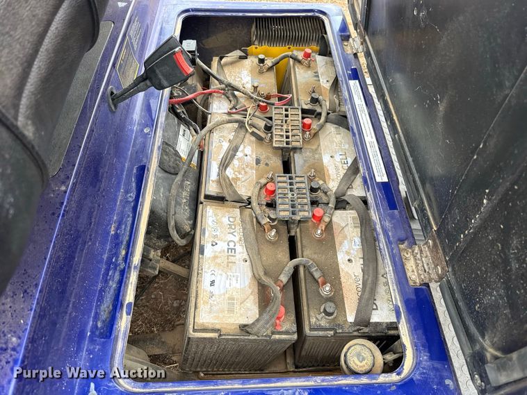 image for item FC4315 2009 Tomberlin E-Merge 400 golf cart