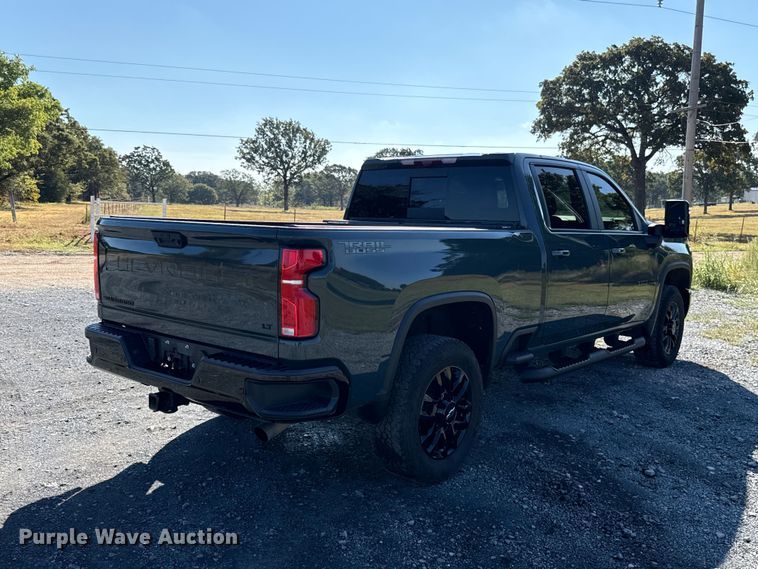 image for item FC4319 2025 Chevrolet Silverado 2500HD Crew Cab pickup truck