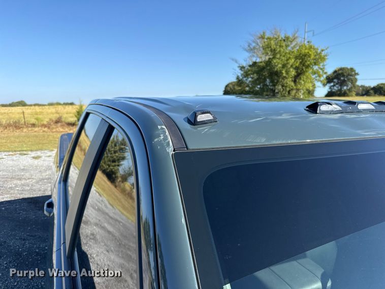 image for item FC4319 2025 Chevrolet Silverado 2500HD Crew Cab pickup truck