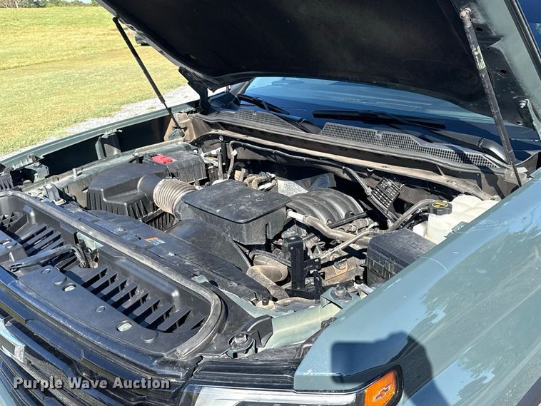 image for item FC4319 2025 Chevrolet Silverado 2500HD Crew Cab pickup truck