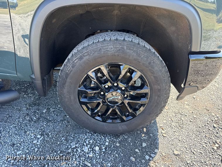 image for item FC4319 2025 Chevrolet Silverado 2500HD Crew Cab pickup truck