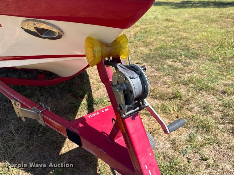 image for item FC4324 2005 Supra  Launch 21V boat