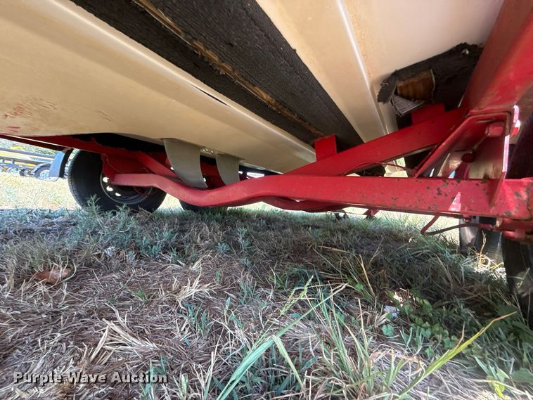 image for item FC4324 2005 Supra  Launch 21V boat