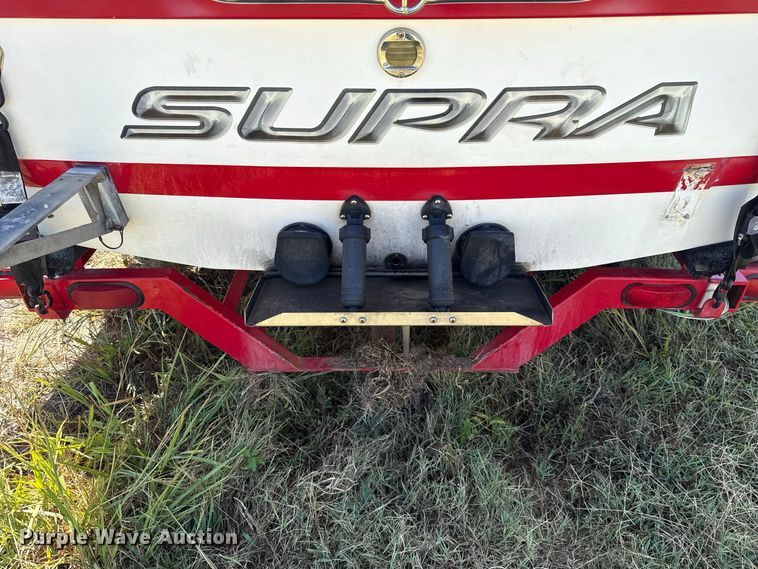 image for item FC4324 2005 Supra  Launch 21V boat
