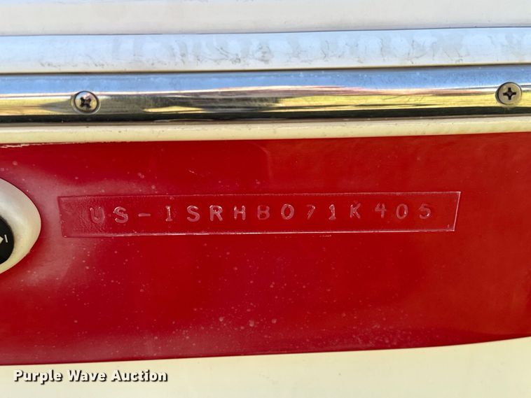image for item FC4324 2005 Supra  Launch 21V boat