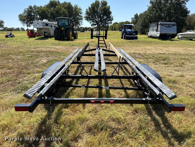 image for item FC4325 2018 Bear Trailer Mfg. Inc. tri-toon boat trailer
