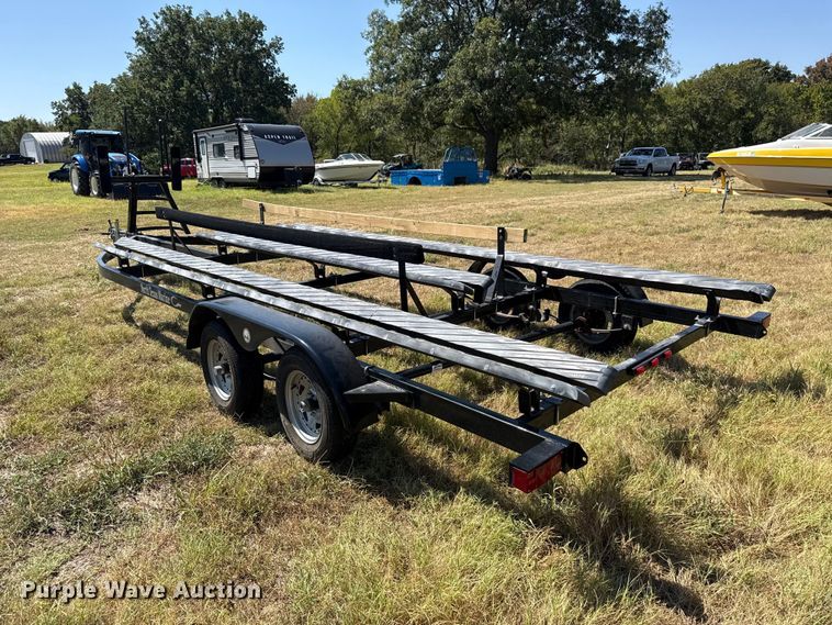 image for item FC4325 2018 Bear Trailer Mfg. Inc. tri-toon boat trailer
