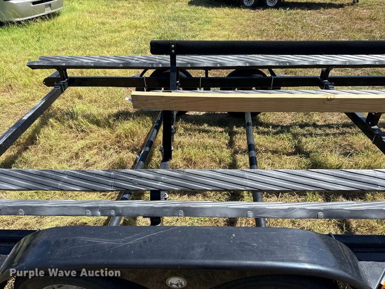 image for item FC4325 2018 Bear Trailer Mfg. Inc. tri-toon boat trailer