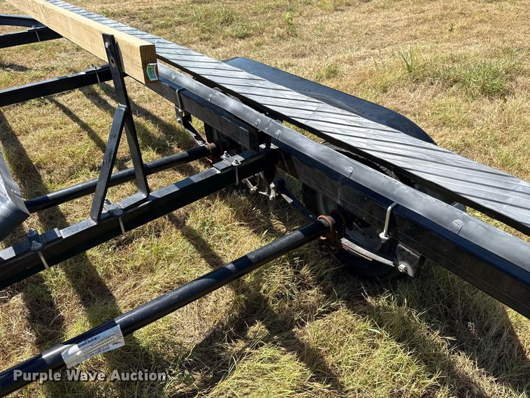 image for item FC4325 2018 Bear Trailer Mfg. Inc. tri-toon boat trailer
