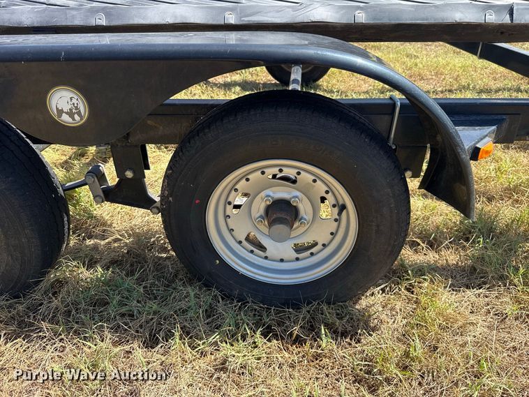image for item FC4325 2018 Bear Trailer Mfg. Inc. tri-toon boat trailer