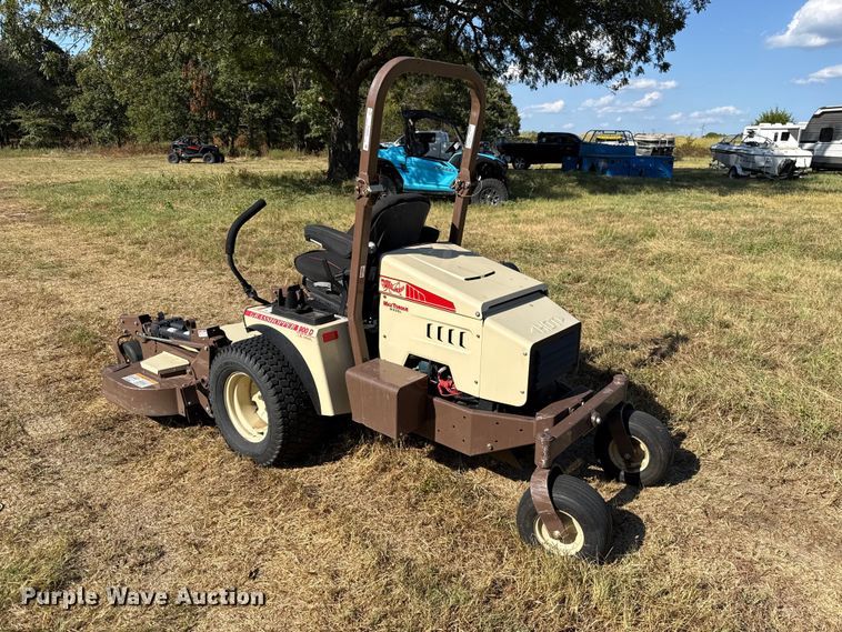 image for item FC4328 2025 Grasshopper 900D lawn mower