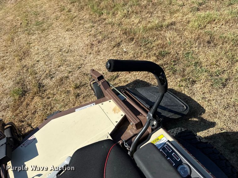 image for item FC4328 2025 Grasshopper 900D lawn mower