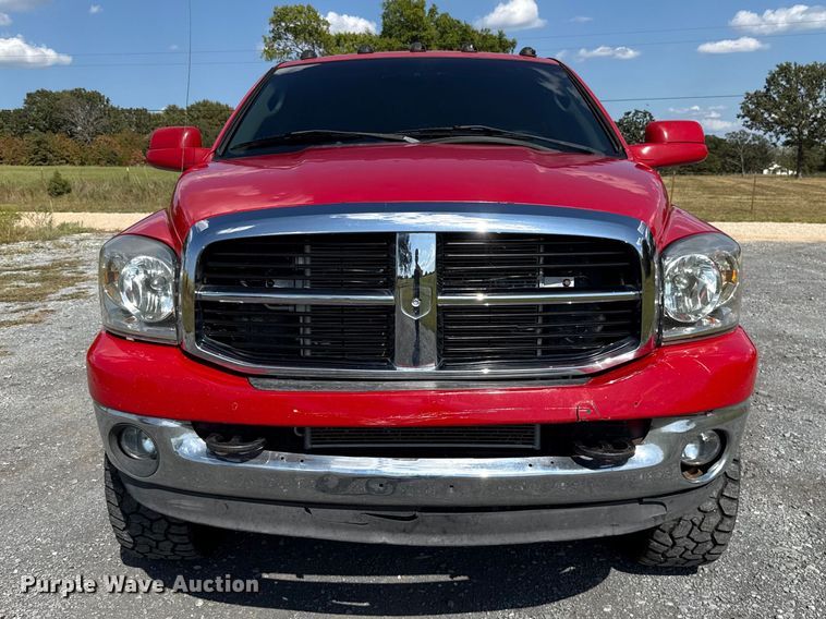 image for item FC4330 2006 Dodge Ram 2500 Crew Cab pickup truck