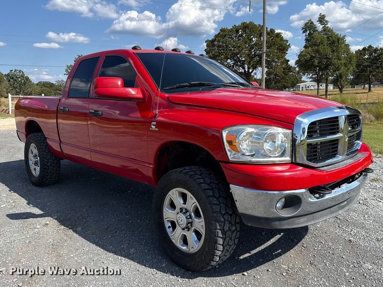 image for item FC4330 2006 Dodge Ram 2500 Crew Cab pickup truck
