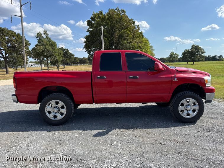 image for item FC4330 2006 Dodge Ram 2500 Crew Cab pickup truck