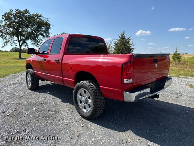image for item FC4330 2006 Dodge Ram 2500 Crew Cab pickup truck