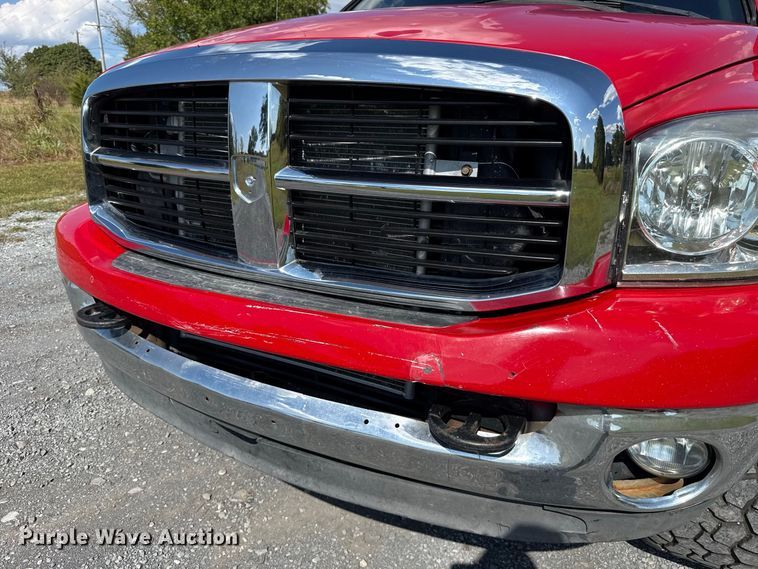 image for item FC4330 2006 Dodge Ram 2500 Crew Cab pickup truck