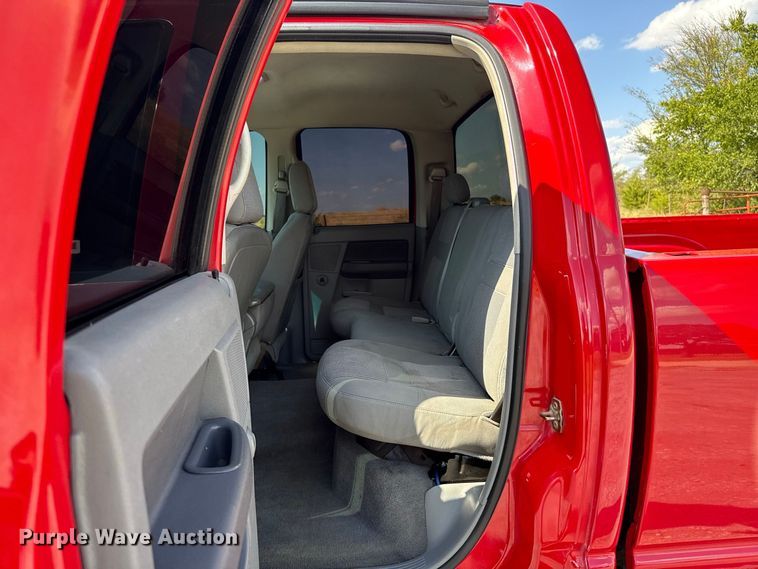 image for item FC4330 2006 Dodge Ram 2500 Crew Cab pickup truck