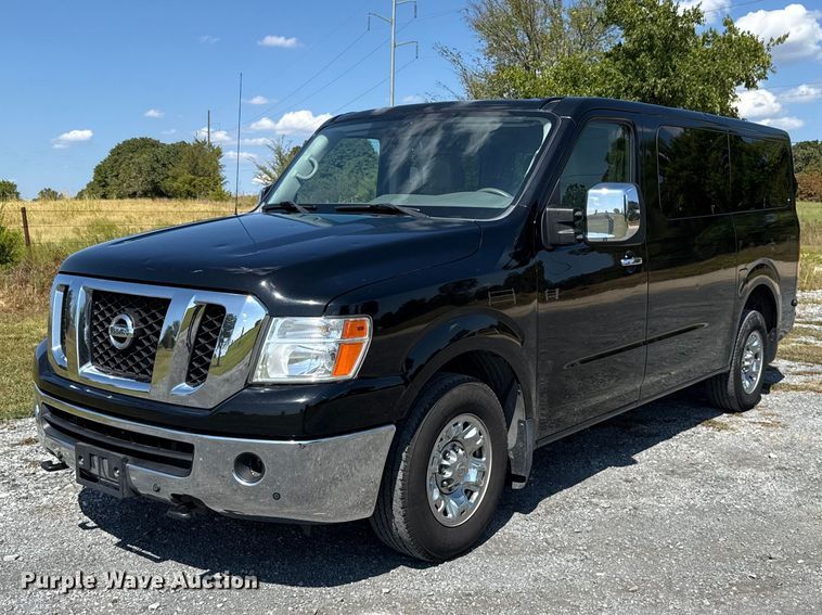 image for item FC4331 2016 Nissan NV3500 van