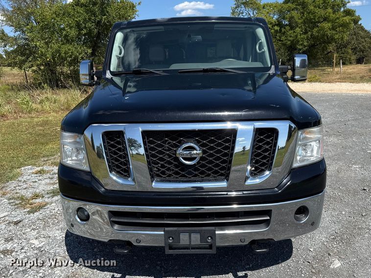 image for item FC4331 2016 Nissan NV3500 van