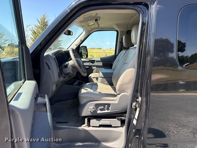 image for item FC4331 2016 Nissan NV3500 van