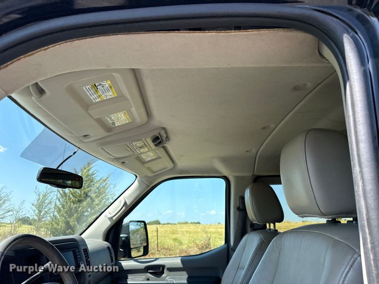image for item FC4331 2016 Nissan NV3500 van
