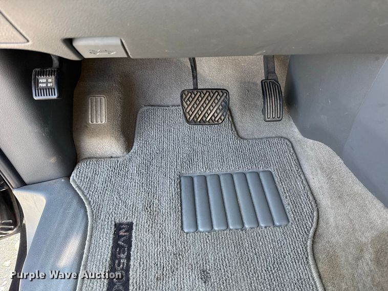 image for item FC4331 2016 Nissan NV3500 van