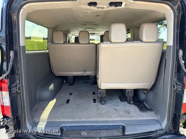 image for item FC4331 2016 Nissan NV3500 van