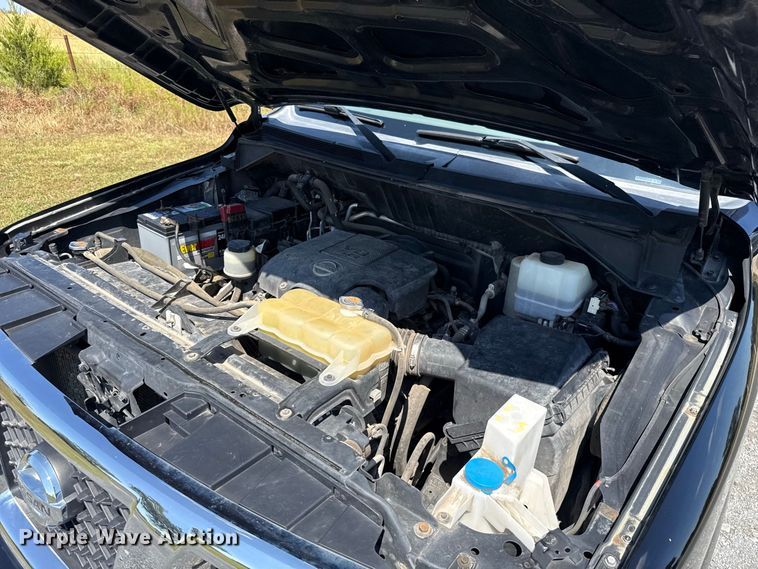 image for item FC4331 2016 Nissan NV3500 van