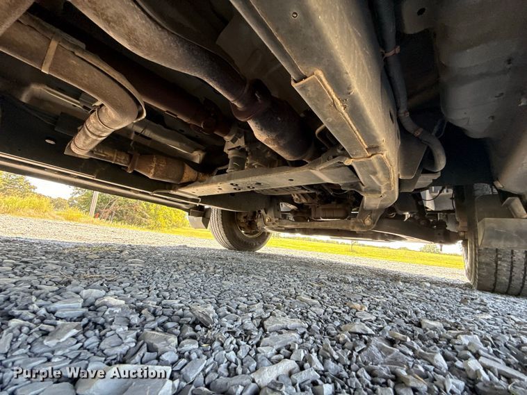 image for item FC4331 2016 Nissan NV3500 van