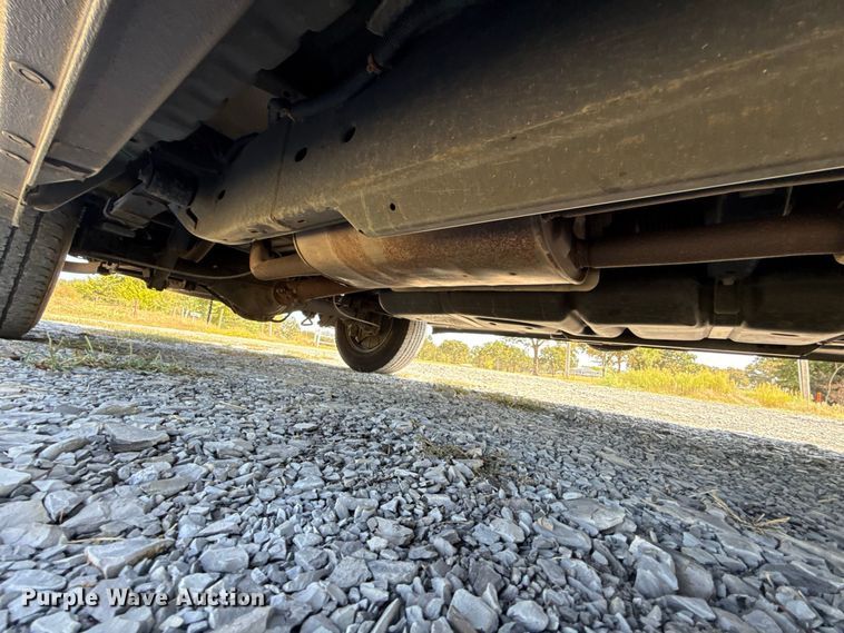 image for item FC4331 2016 Nissan NV3500 van