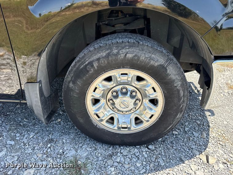 image for item FC4331 2016 Nissan NV3500 van