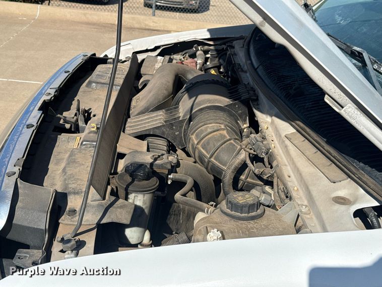 image for item FC4333 2014 Ford E-450 shuttle bus