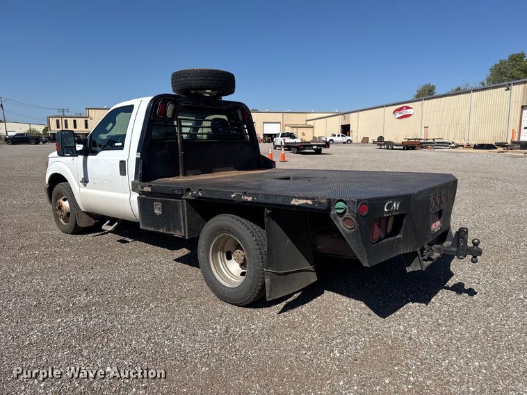 image for item FC4335 2012 Ford F350 Super Duty flatbed pickup truck