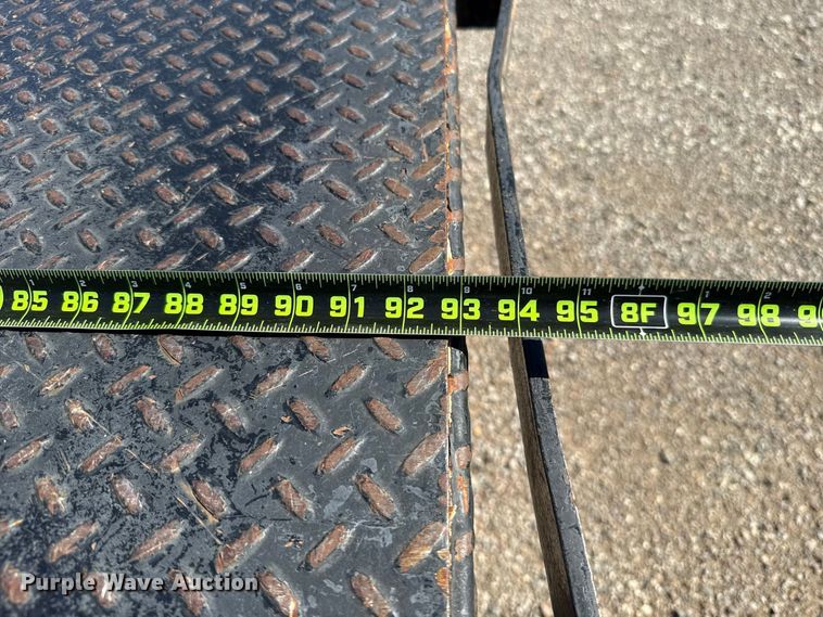 image for item FC4335 2012 Ford F350 Super Duty flatbed pickup truck