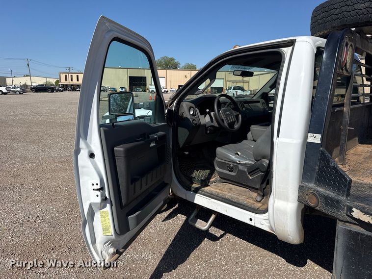 image for item FC4335 2012 Ford F350 Super Duty flatbed pickup truck