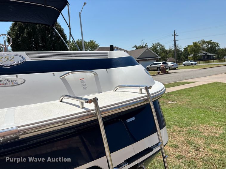 image for item FG0620 1997 Cobalt 252 boat