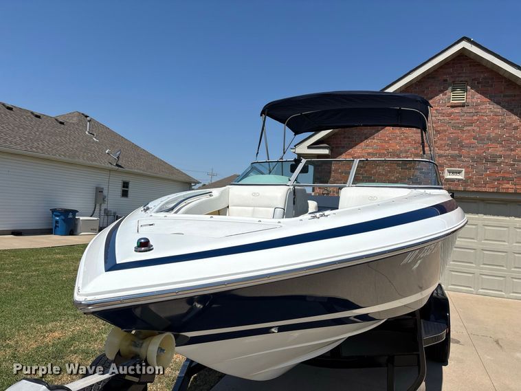 image for item FG0620 1997 Cobalt 252 boat