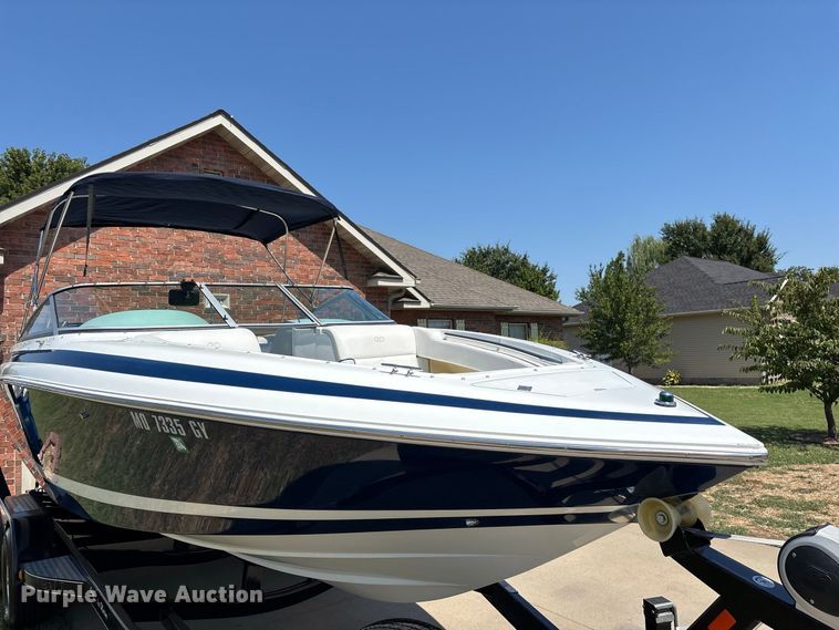 image for item FG0620 1997 Cobalt 252 boat