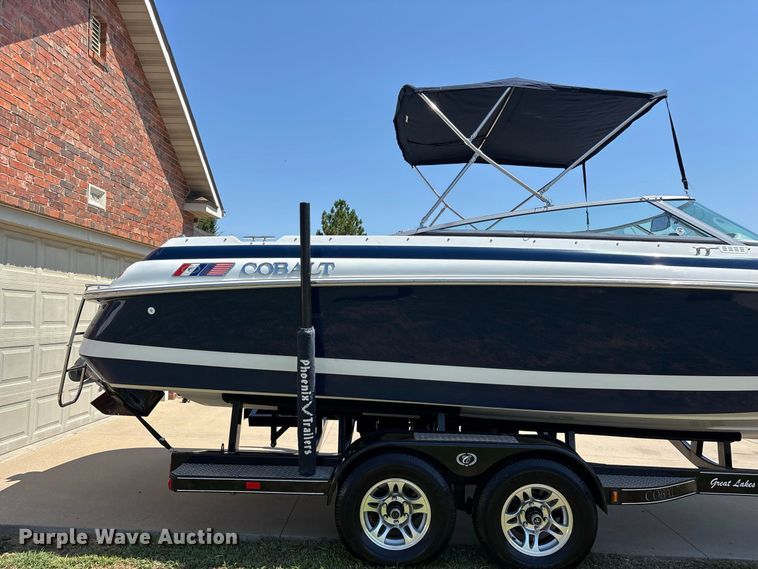 image for item FG0620 1997 Cobalt 252 boat