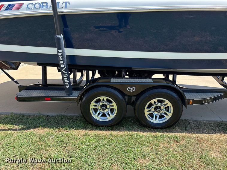 image for item FG0620 1997 Cobalt 252 boat